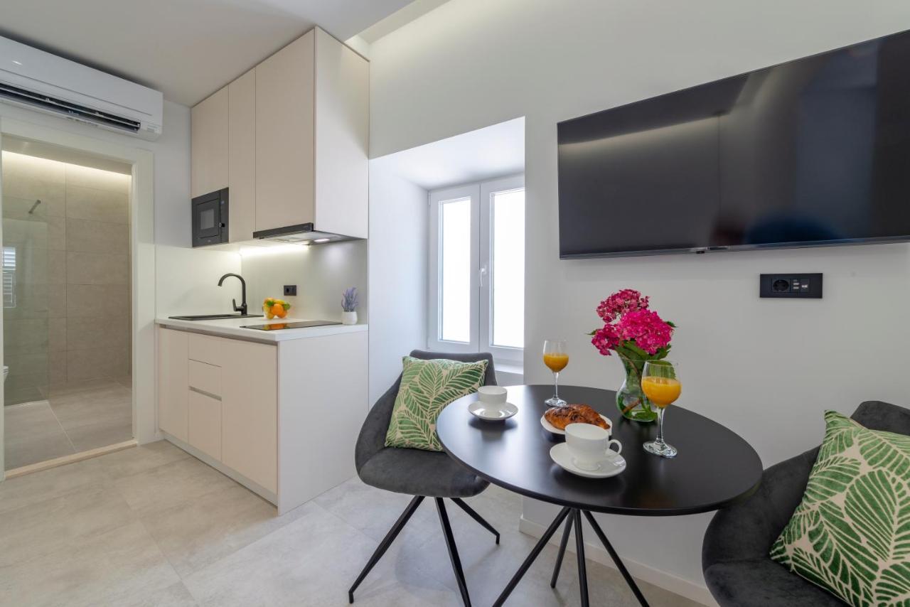 La Porta 1, Seaview In The Center Apartman *